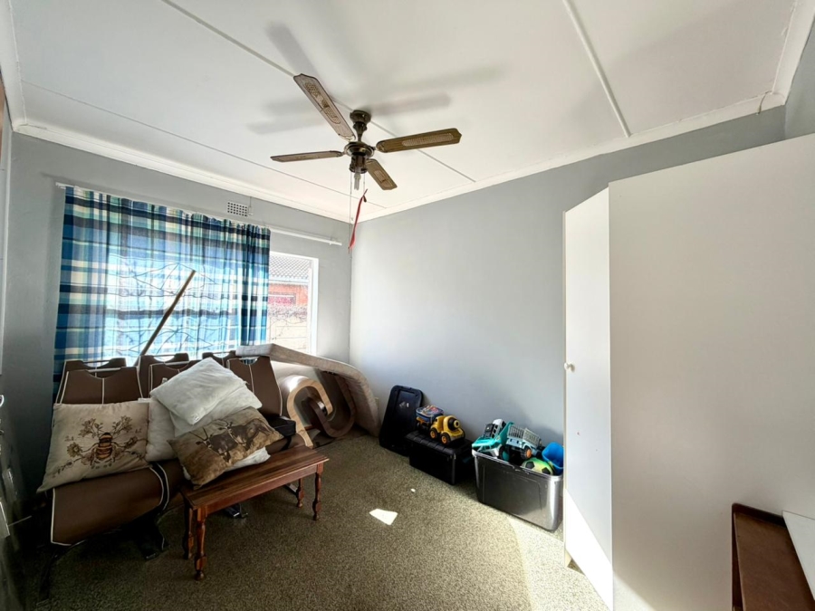 7 Bedroom Property for Sale in Oudtshoorn South Western Cape
